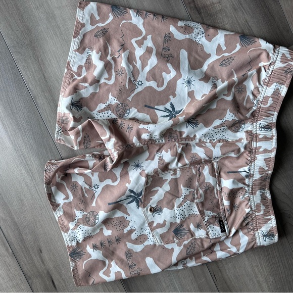 ❗️RVCA ATLAS ELASTIC WAIST BOARDSHORTS 17" - Picture 13 of 13